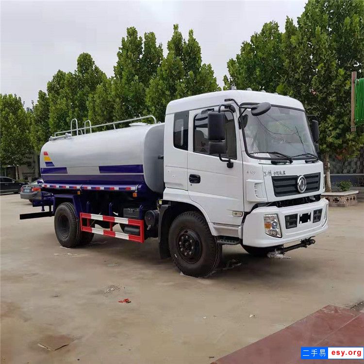 转让二手洒水车　国六上牌环卫洒水车