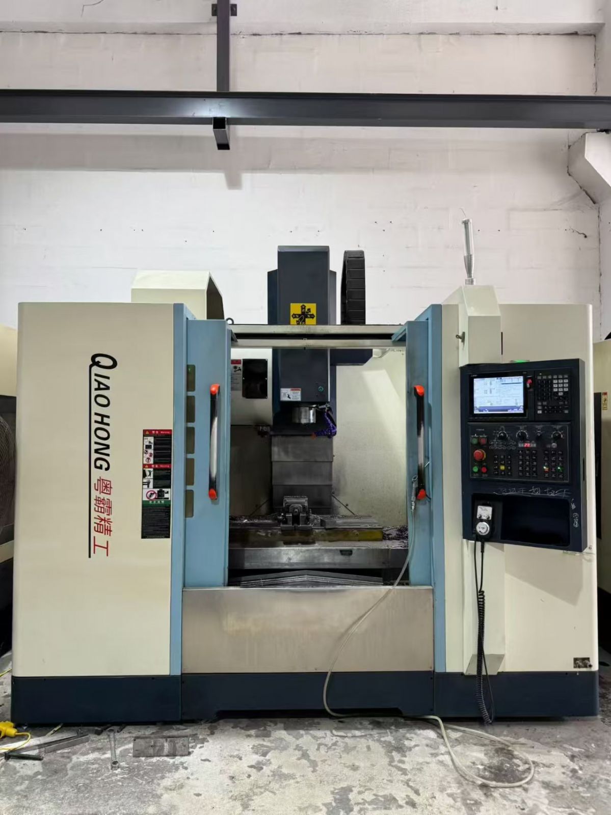 特价台湾永进102三线轨，直联主轴12000转，带刀库精度好