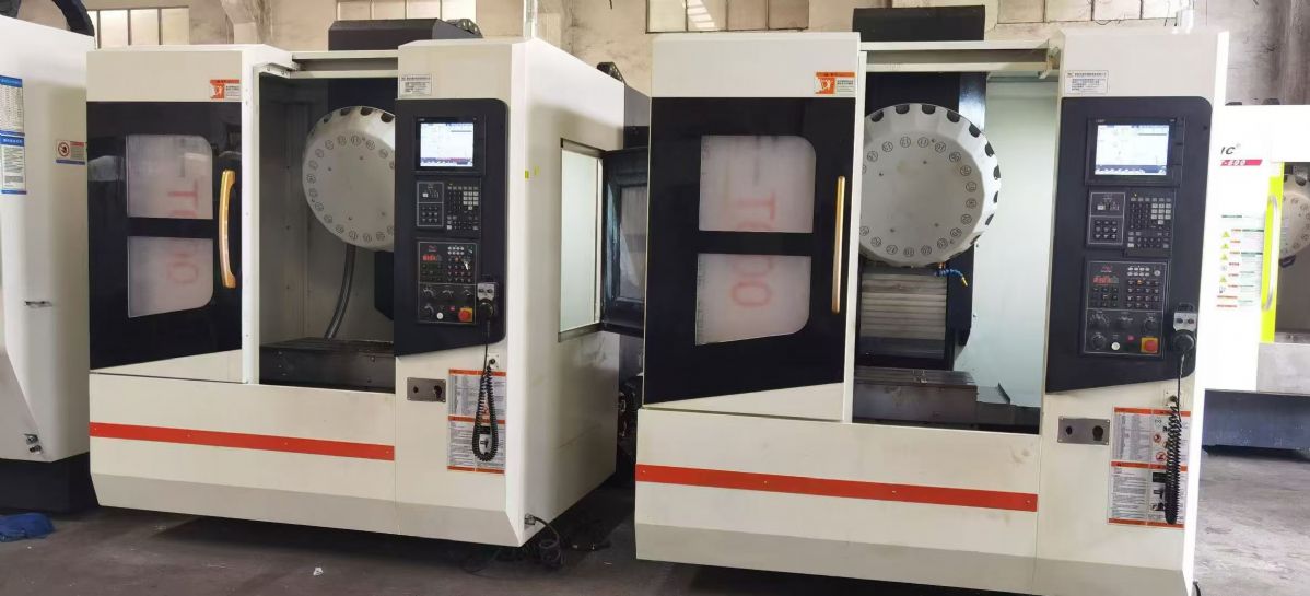 上新双胞胎华群855两线一硬加工中心，三菱M70A系统