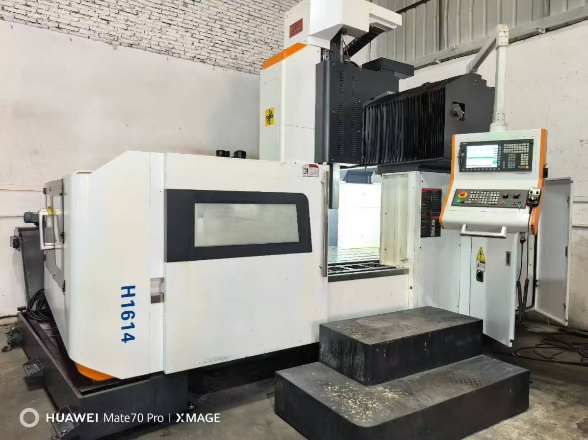 工厂在位使用中晁群1060两线一硬加工中心 三菱m80系统