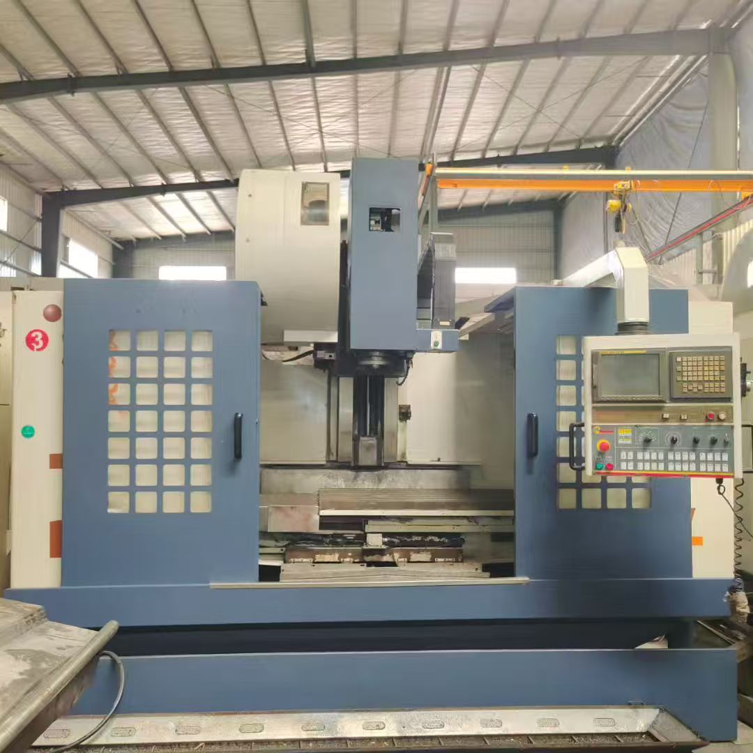 惊爆价台群V850加工中心，三菱M70系统，三轴线轨滚柱导轨