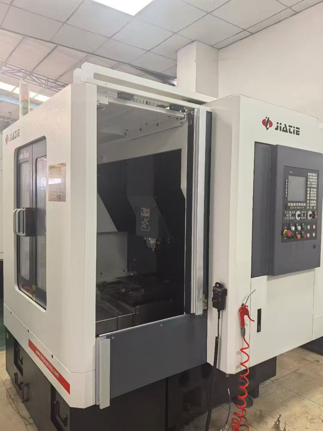 刚到佳铁600i铜公机，ER主轴24000转*发格系统