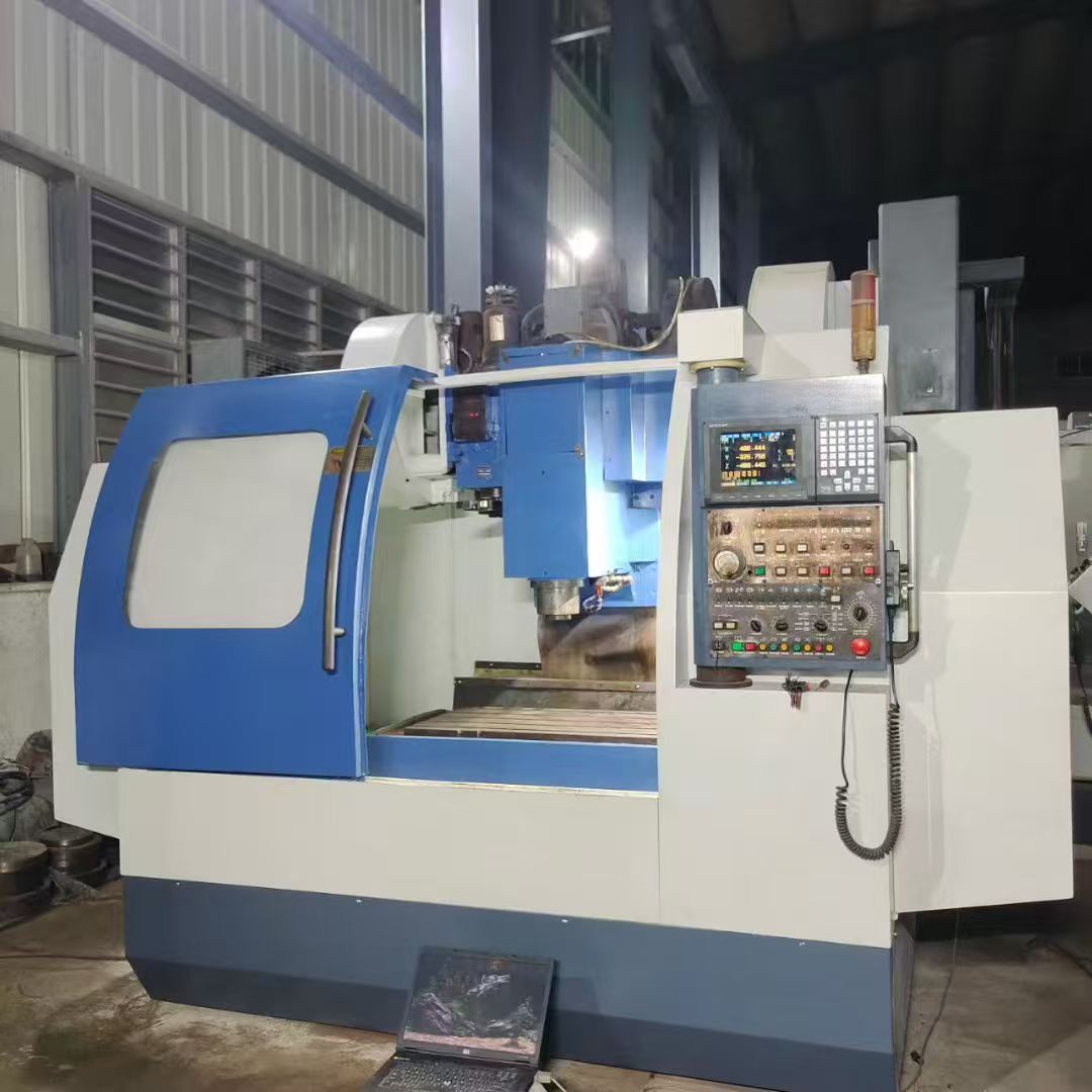 惊爆价佳富855三线轨加工中心， 三菱M80系统