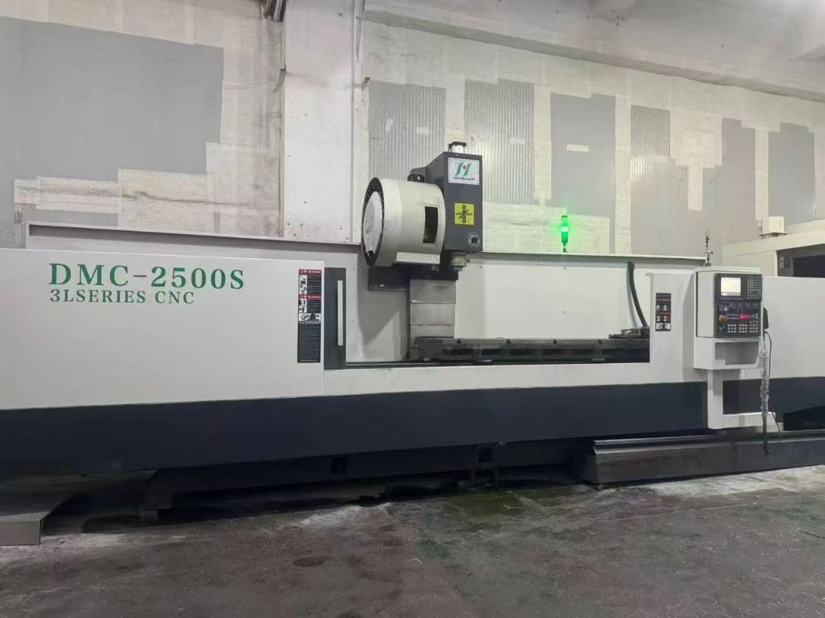 工厂在位使用中晁群1060两线一硬加工中心 三菱m80系统