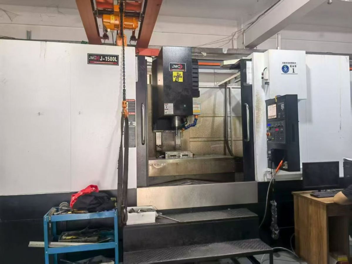 刚刚入库24年855加工中心，三轴行程800/550/550