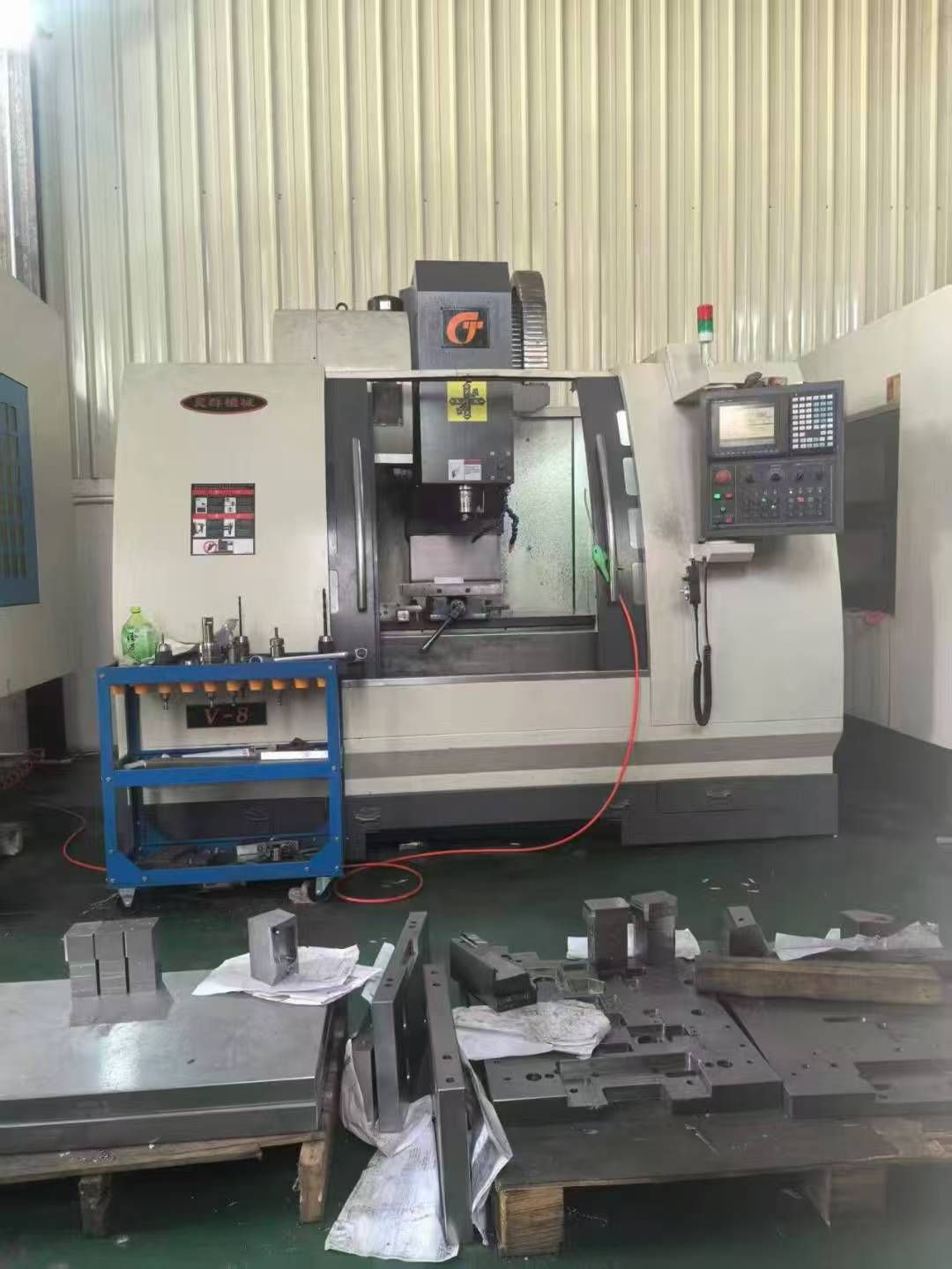 晁群850三硬轨 三菱m70系统，24吧刀壁式刀库