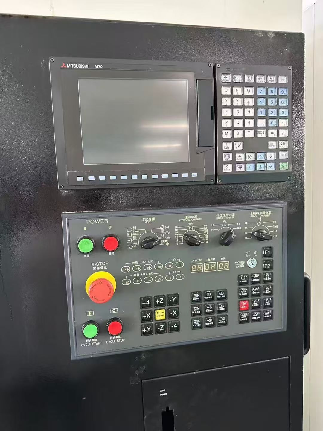 特价大井850两线一硬加工中心,三菱M70系统,bt40主轴,刀壁式刀