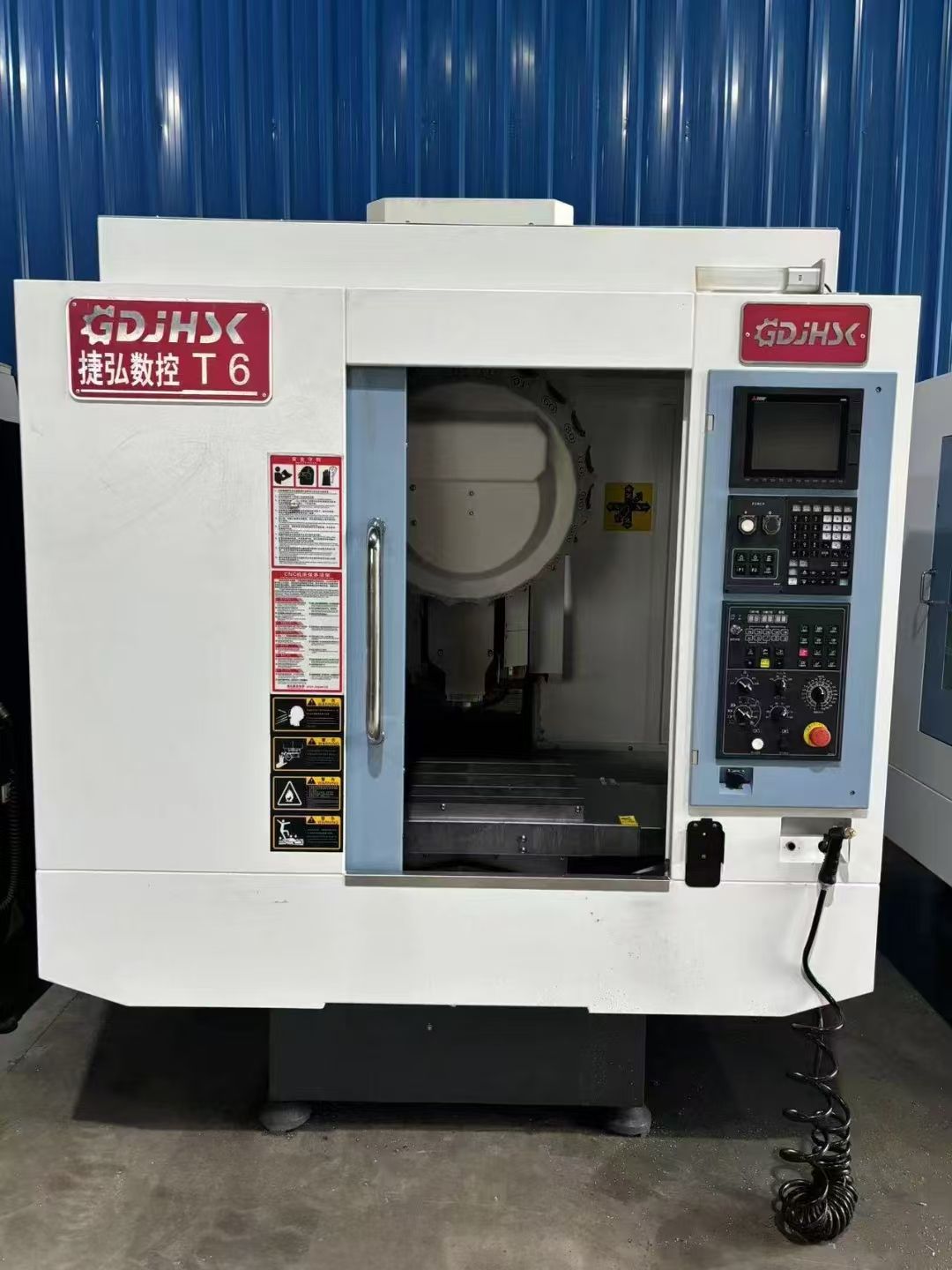 台湾YCM永进加工中心，型号MV168A，发那科MXP200i高配系统