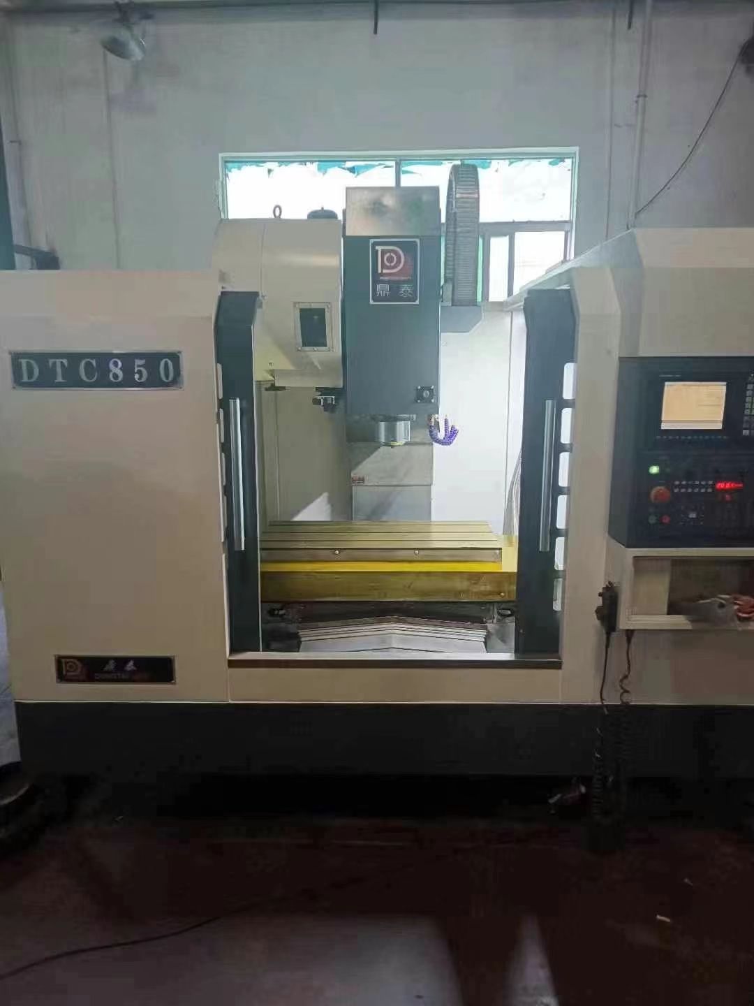 急售性价比顶高恒裕650精雕机，新代21ma系统