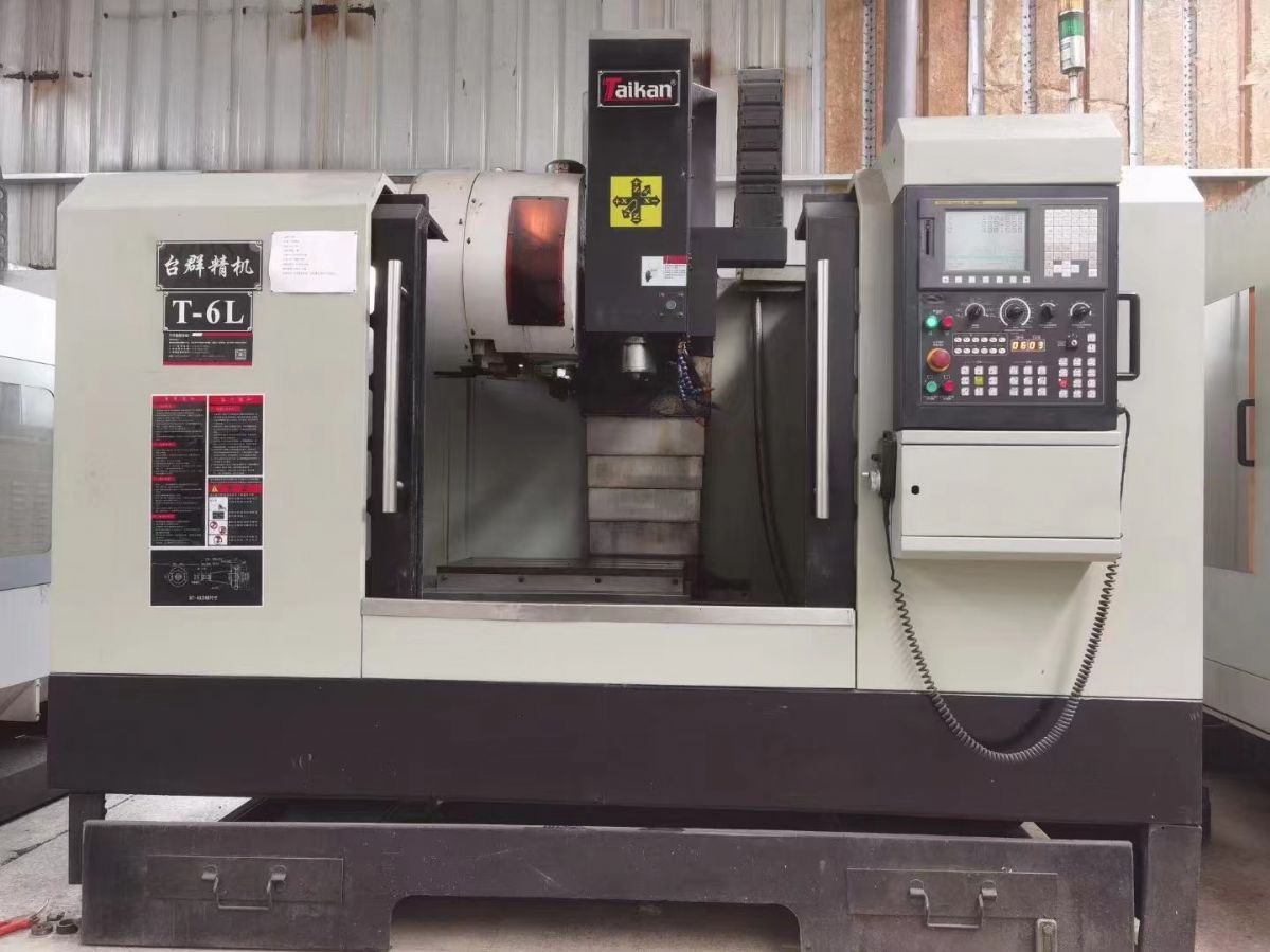 转让台群650两线一硬，带刀臂式刀库，机况完美