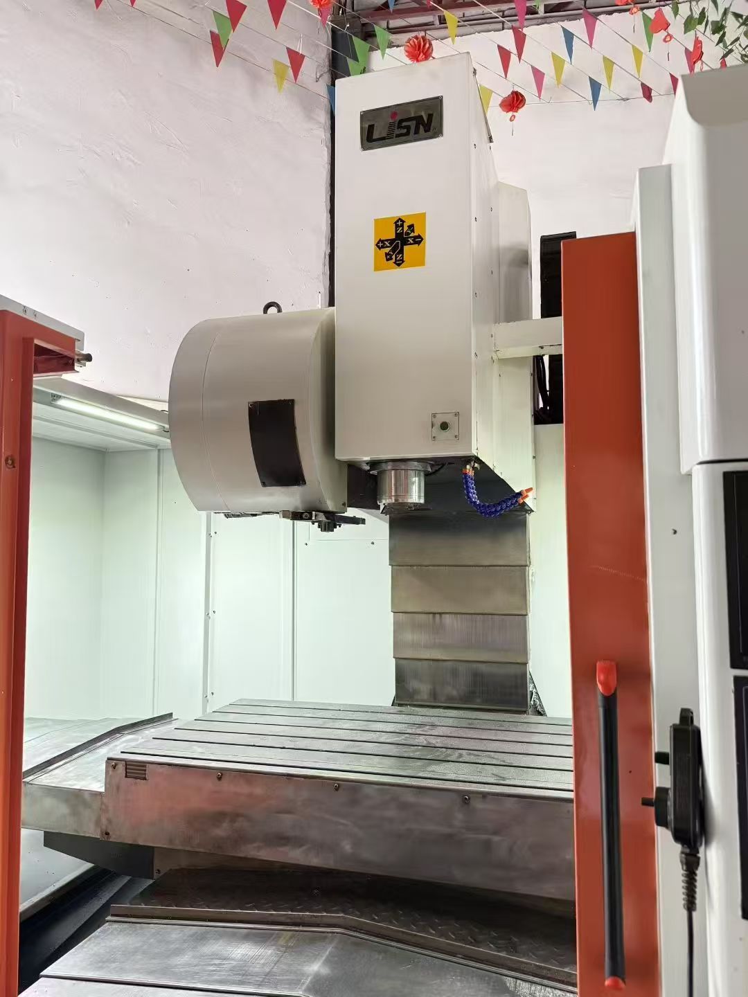 台湾丽准1270两线一硬加工中心,XY重型力士乐导轨