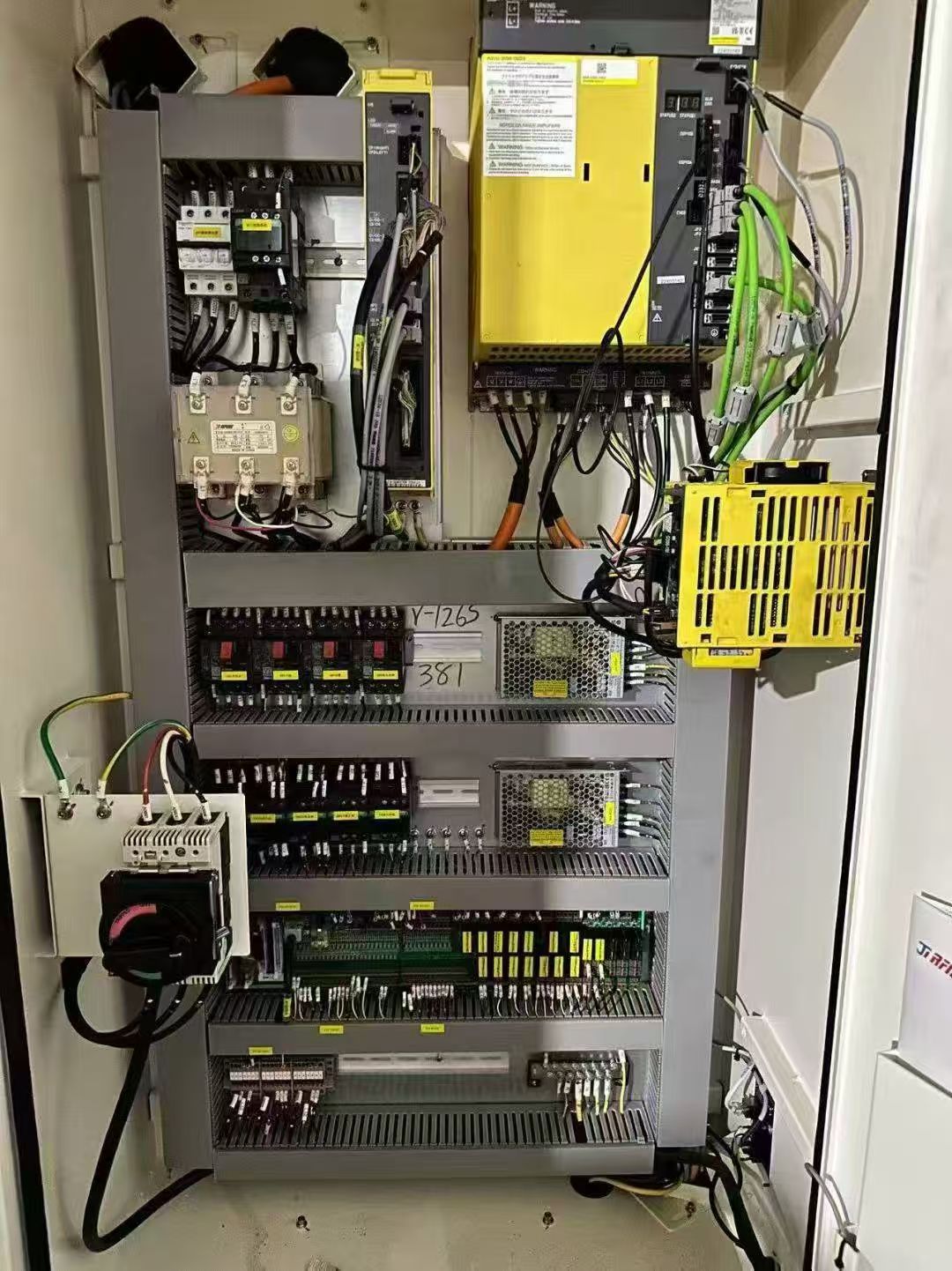 9.5成新双胞胎乔锋1265三线轨加工中心，发那科mfPlus系统