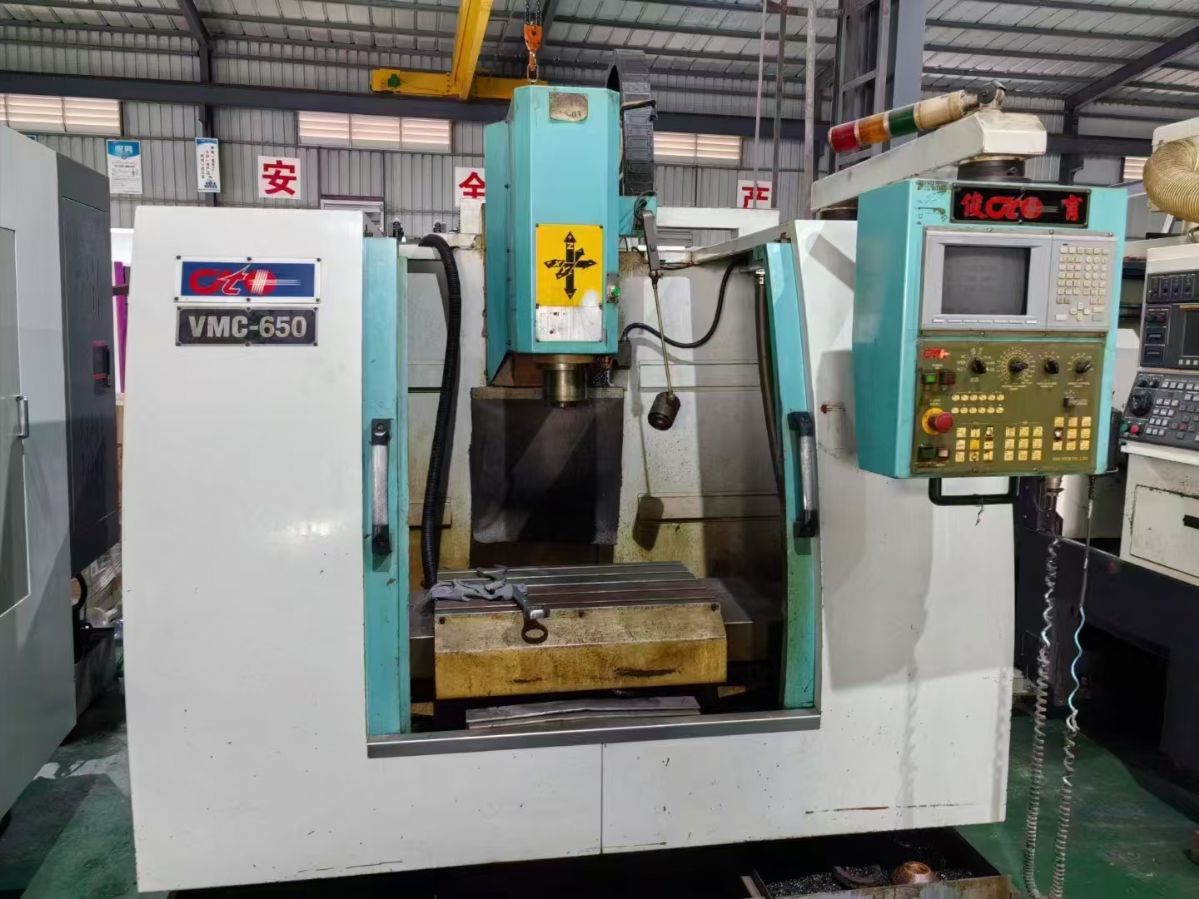 特价台湾协鸿1680三硬轨加工中心 大功率BT50主轴齿轮头