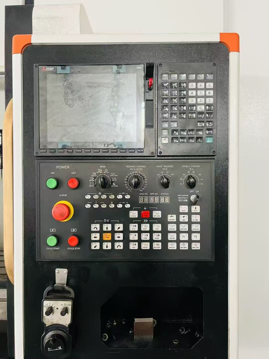 2024年出厂准新台杰1170模具机，三轴45宽台湾上银滚柱线轨