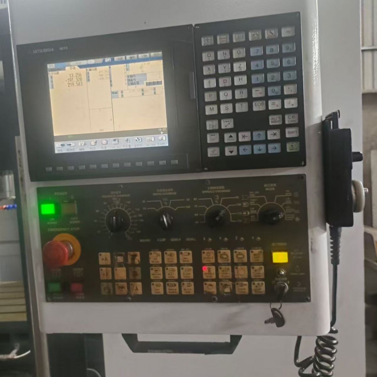 上新台湾仕元VMC-966加工中心，三菱M70系统