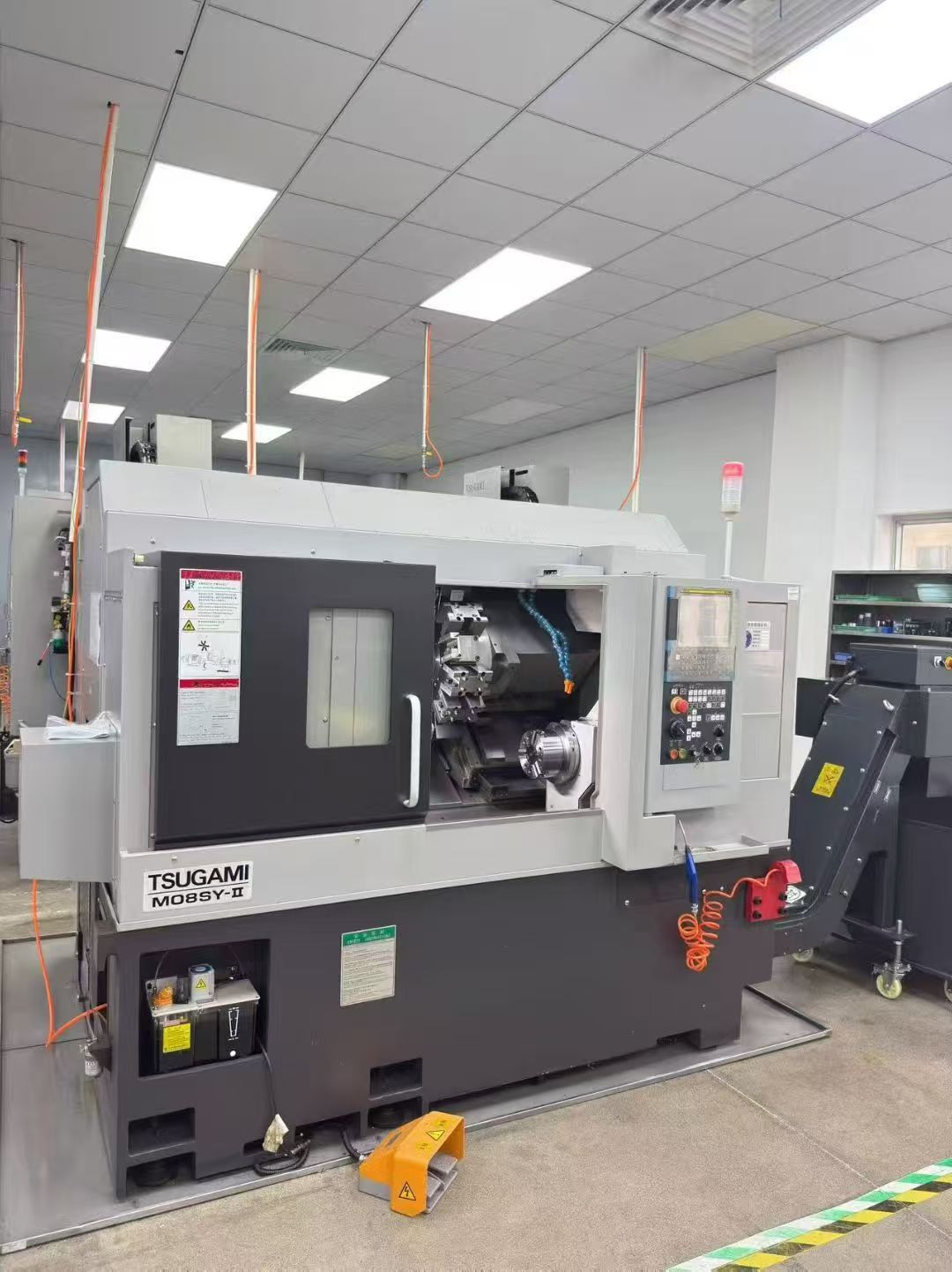 特价大井850两线一硬加工中心,三菱M70系统,bt40主轴,刀壁式刀