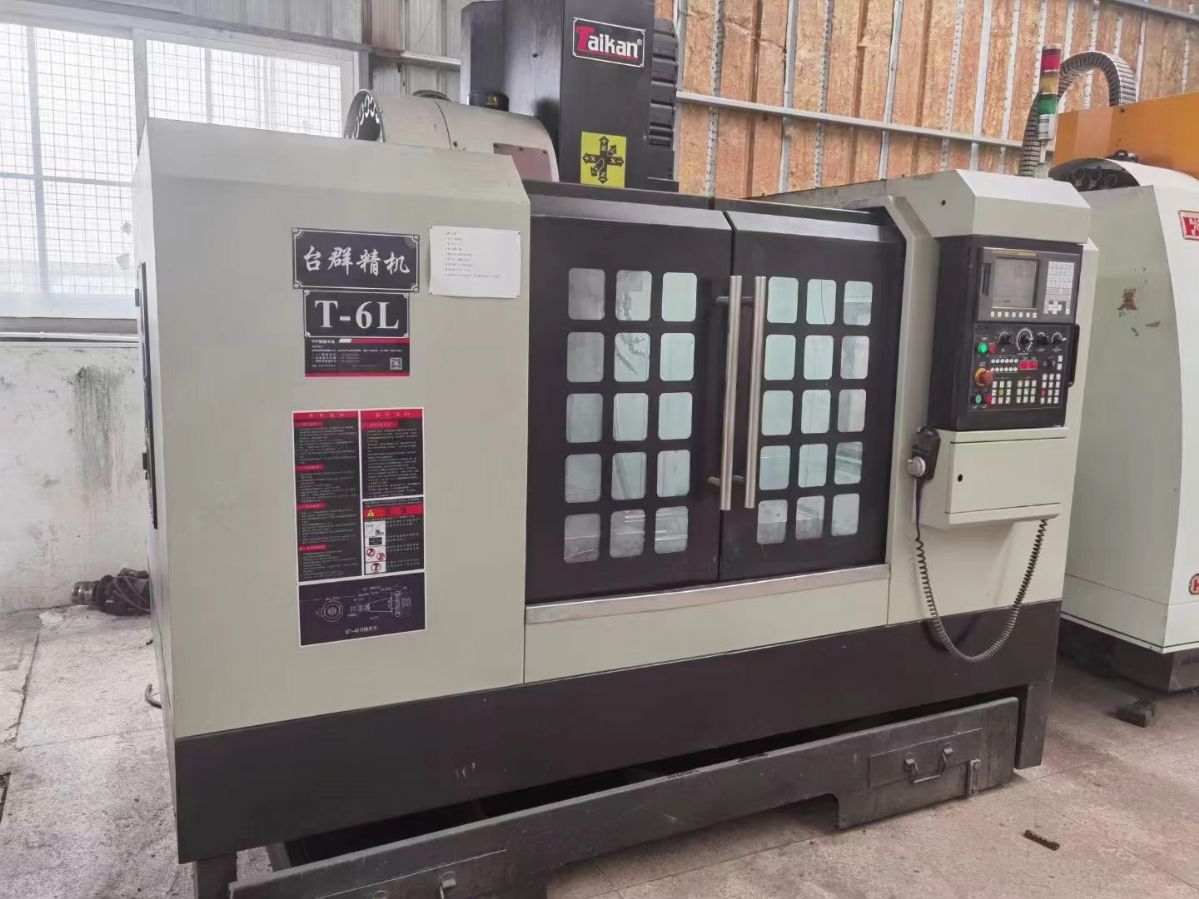 转让台群650两线一硬，带刀臂式刀库，机况完美