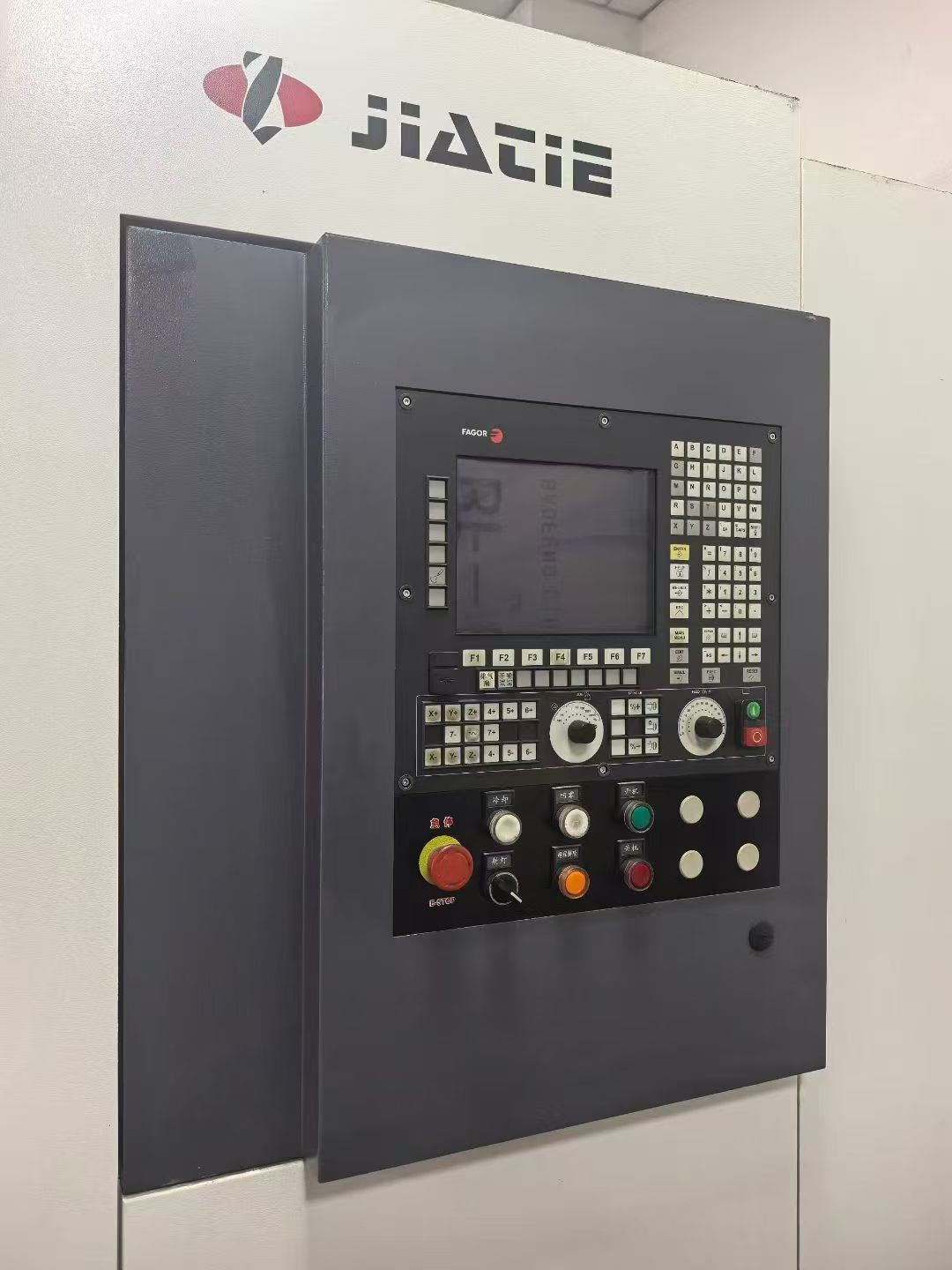 刚到佳铁600i铜公机，ER主轴24000转*发格系统