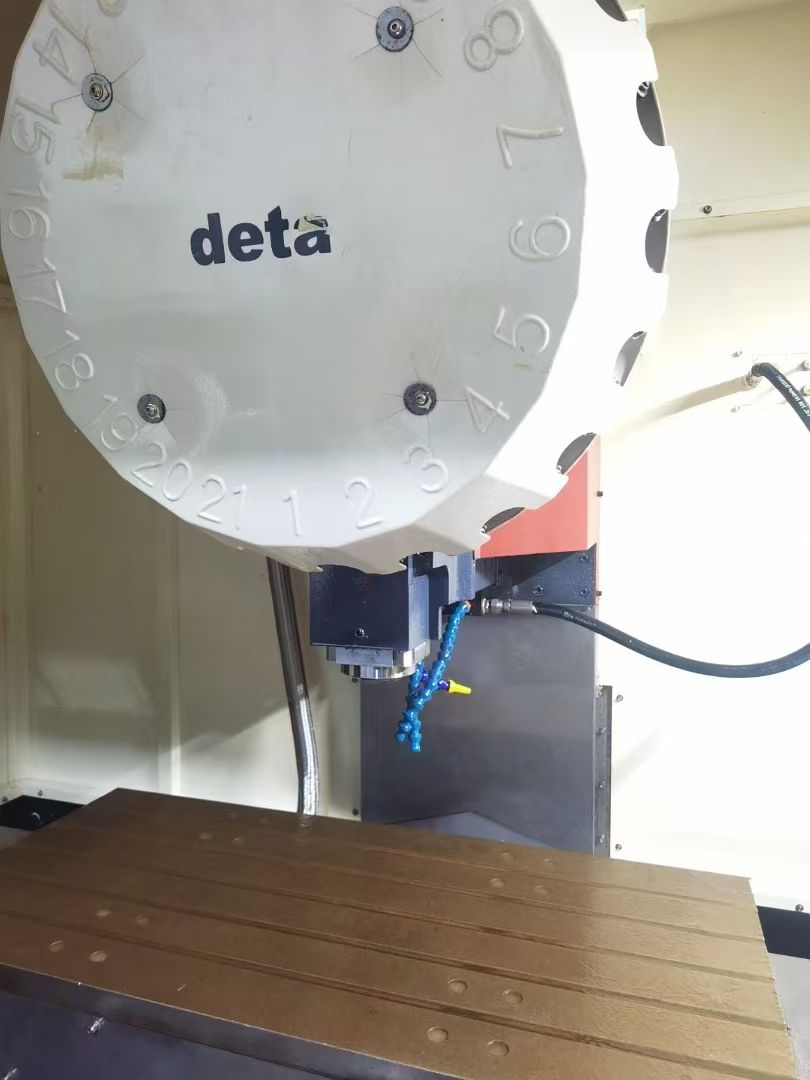 乔锋T-10钻攻中心，发那科oi-mf/plus系统