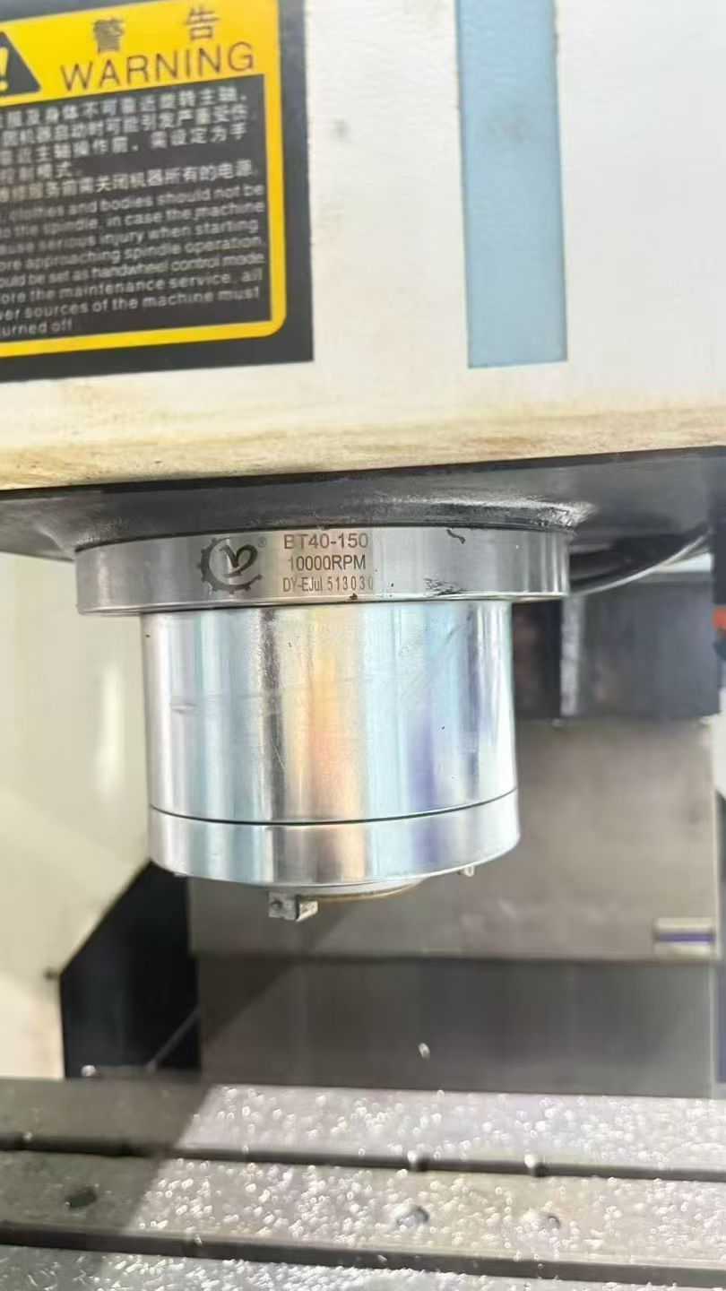 特价捷弘1060个850两线一硬加工中心，带刀库，带170四轴