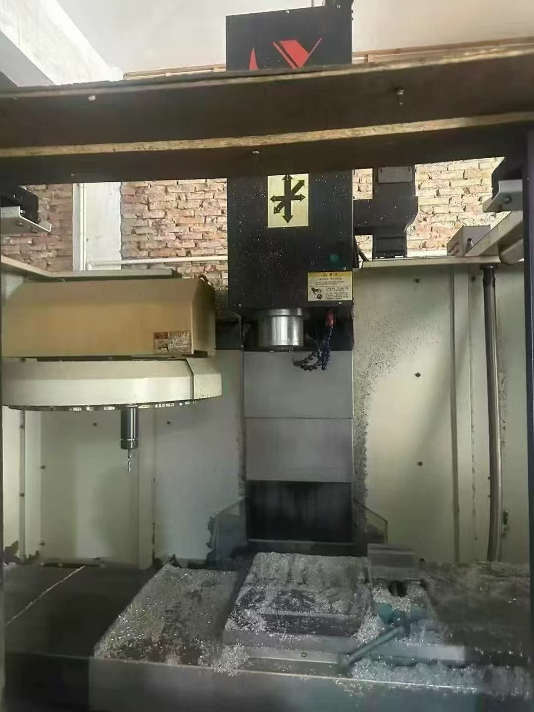 惊爆价工厂在位850一台，三菱M70系统，三轴硬轨