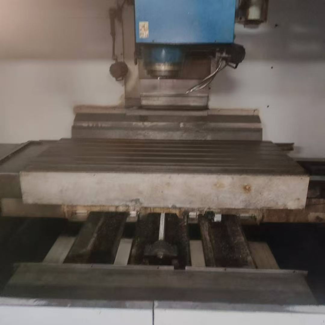 惊爆价台湾高峰1580三硬轨数控铣，BT50齿轮主轴