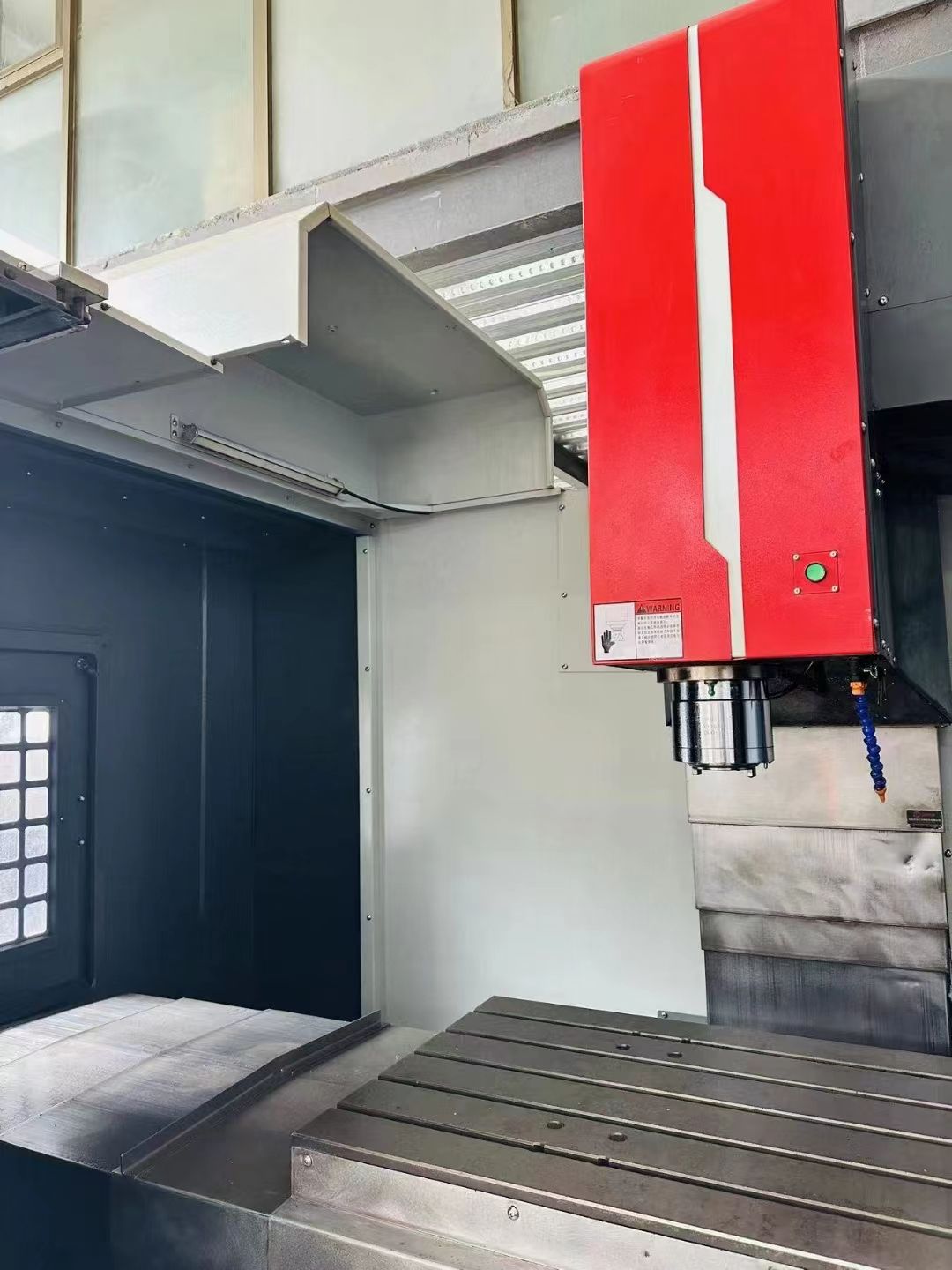 欧郎德1270L加工中心，三菱M80系统，BT50主轴，两线一硬，y轴