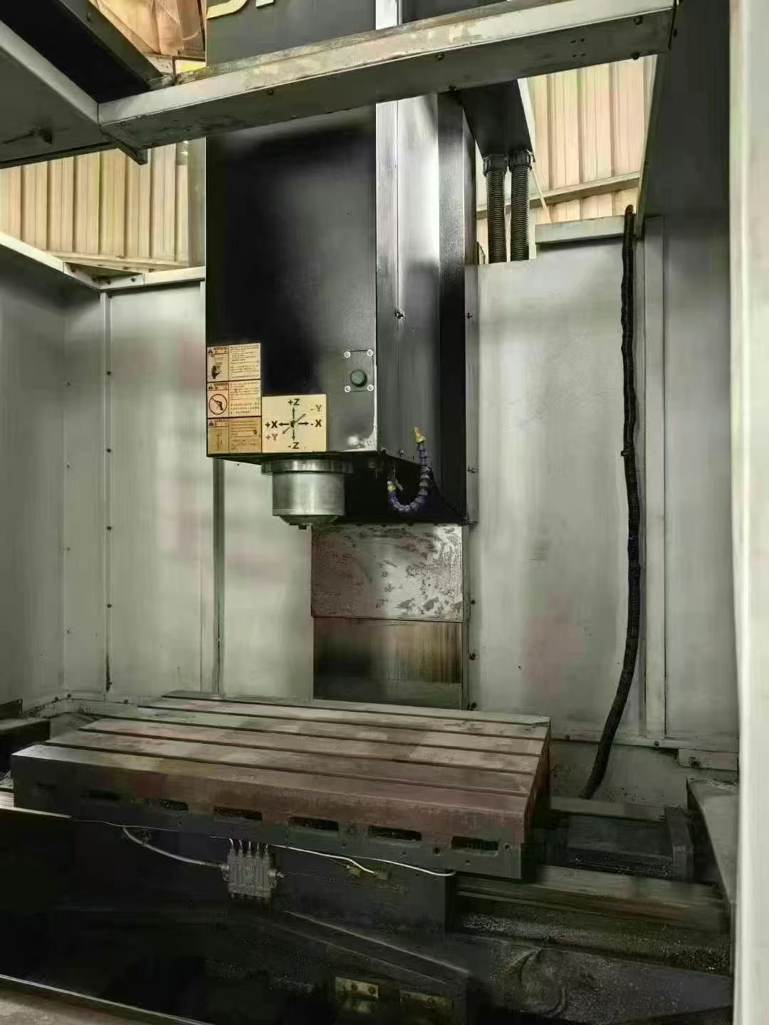 特价佳泰855三硬轨，发那科MD系统，导轨雪亮