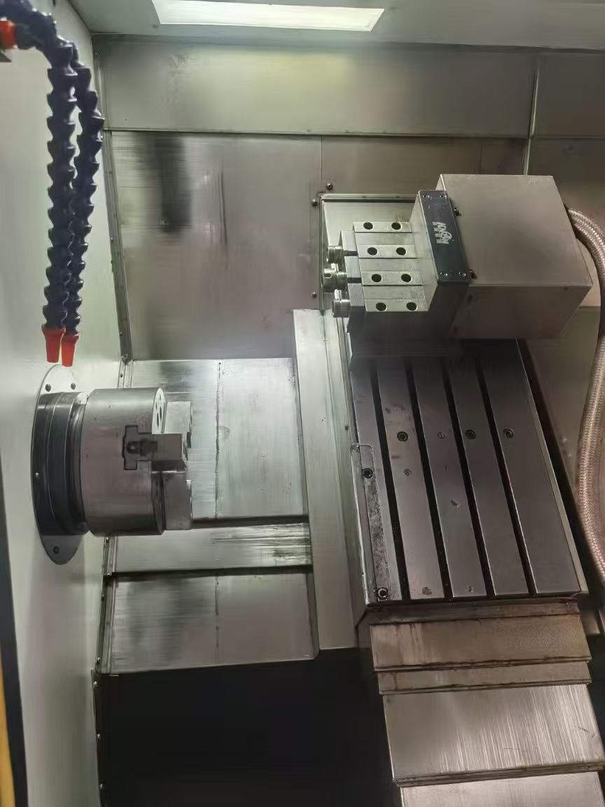 惊爆价广州正准52排刀简易车铣，新代系统，安川加大驱动