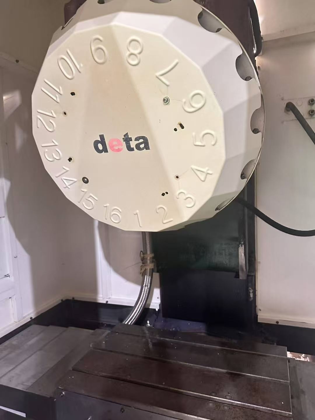 双胞胎乔锋T5A钻攻机，发那科MD系统16刀20000转