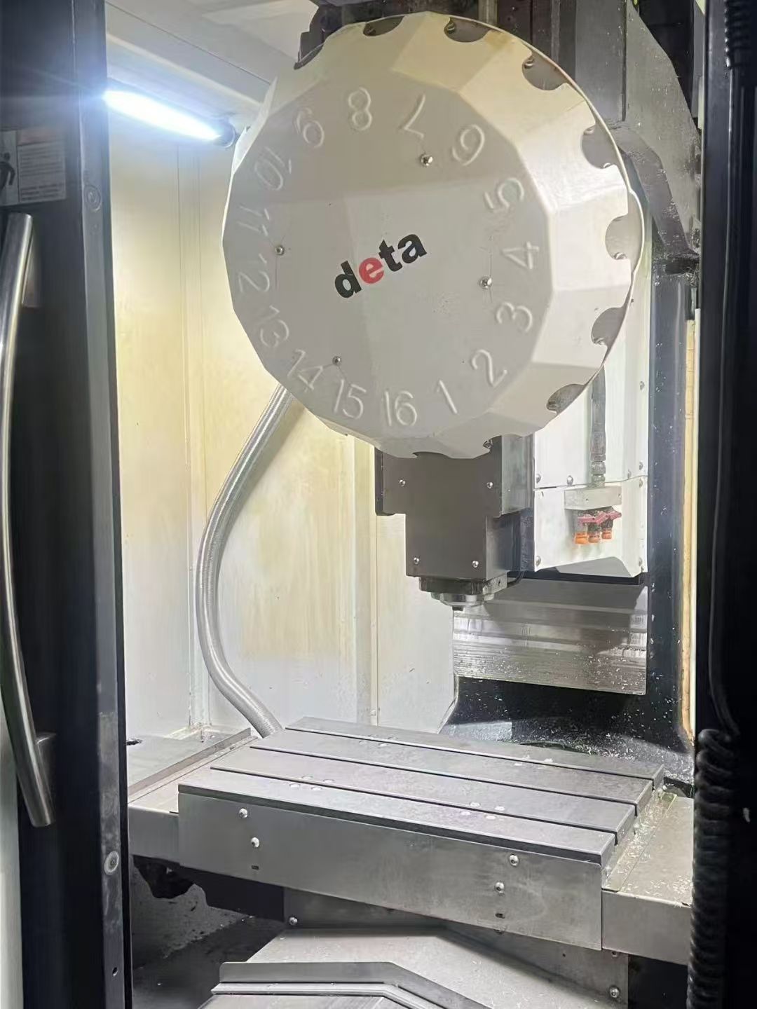 特价三善T640钻攻机，三菱M80系统，20000转