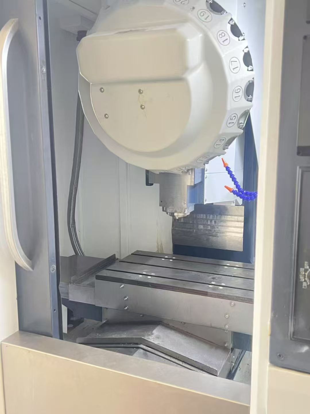 惊爆价台征T640钻攻，三菱M80系统，21T伺服刀库，主轴20000