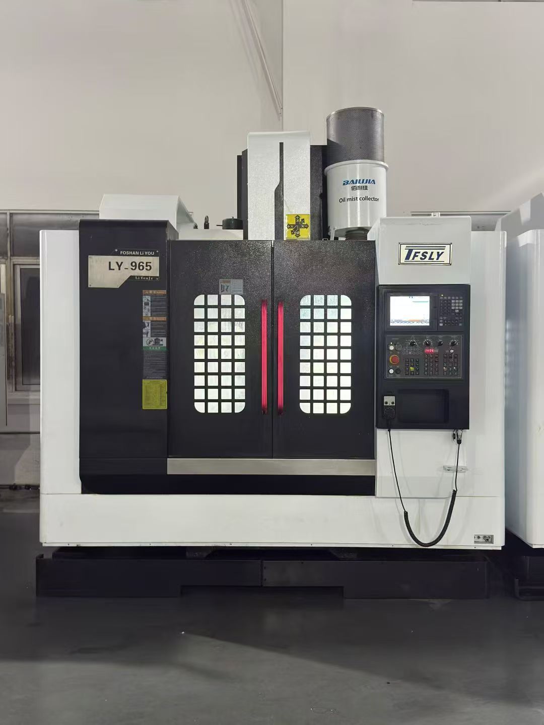 特志远V6加工中心同款3⃣️台，三菱M70系统