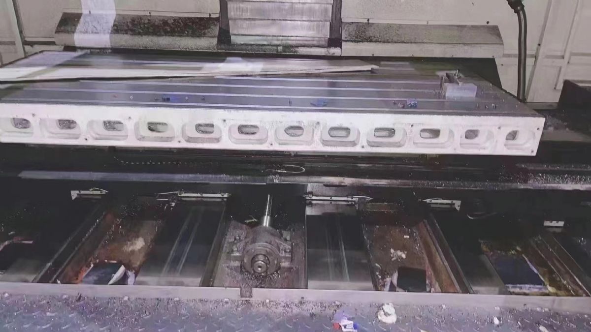 转让艾格玛2210三硬轨，加工利器。机况完美 轨道漂亮。价格美丽。