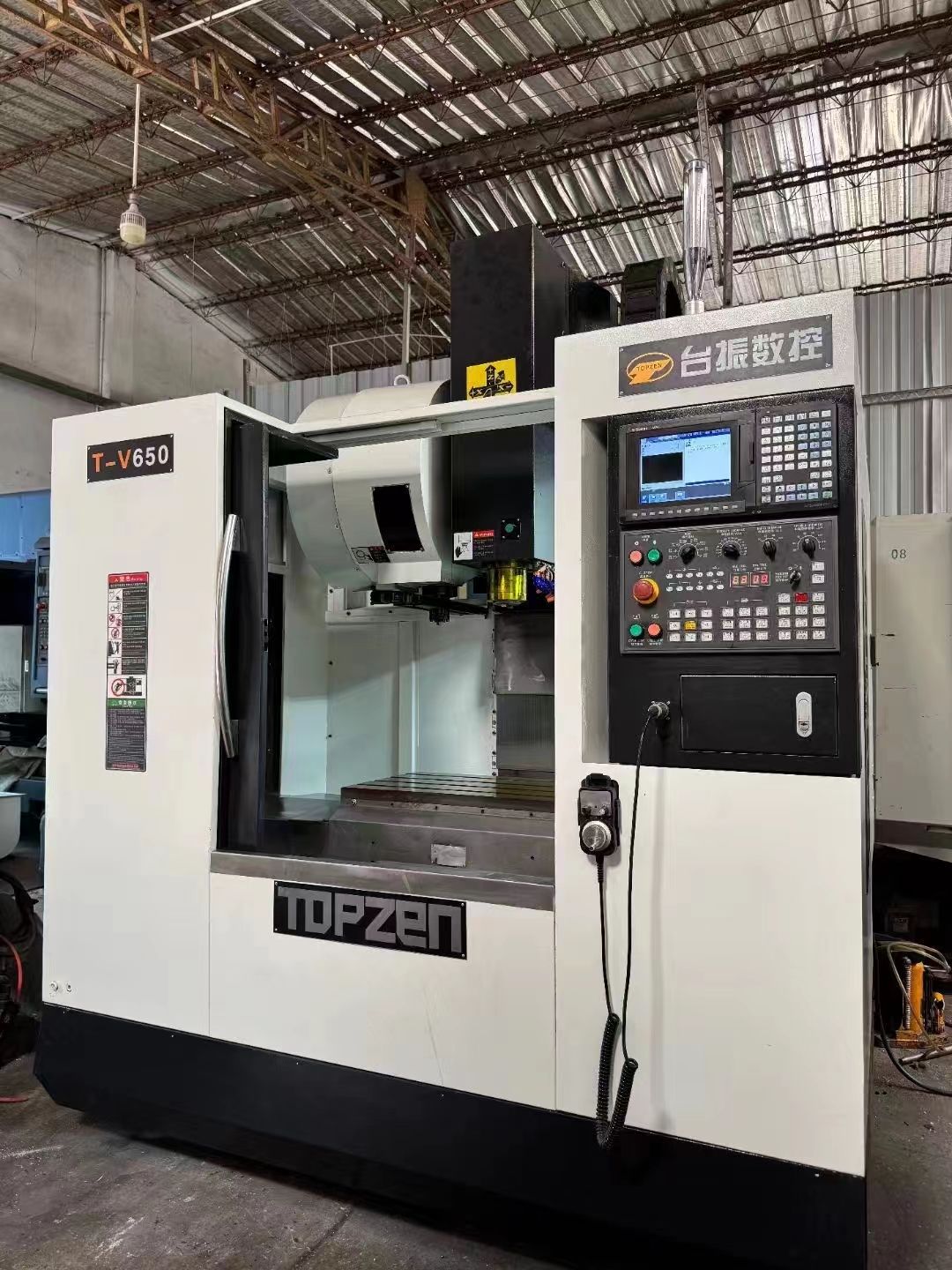 急售性价比顶高恒裕650精雕机，新代21ma系统