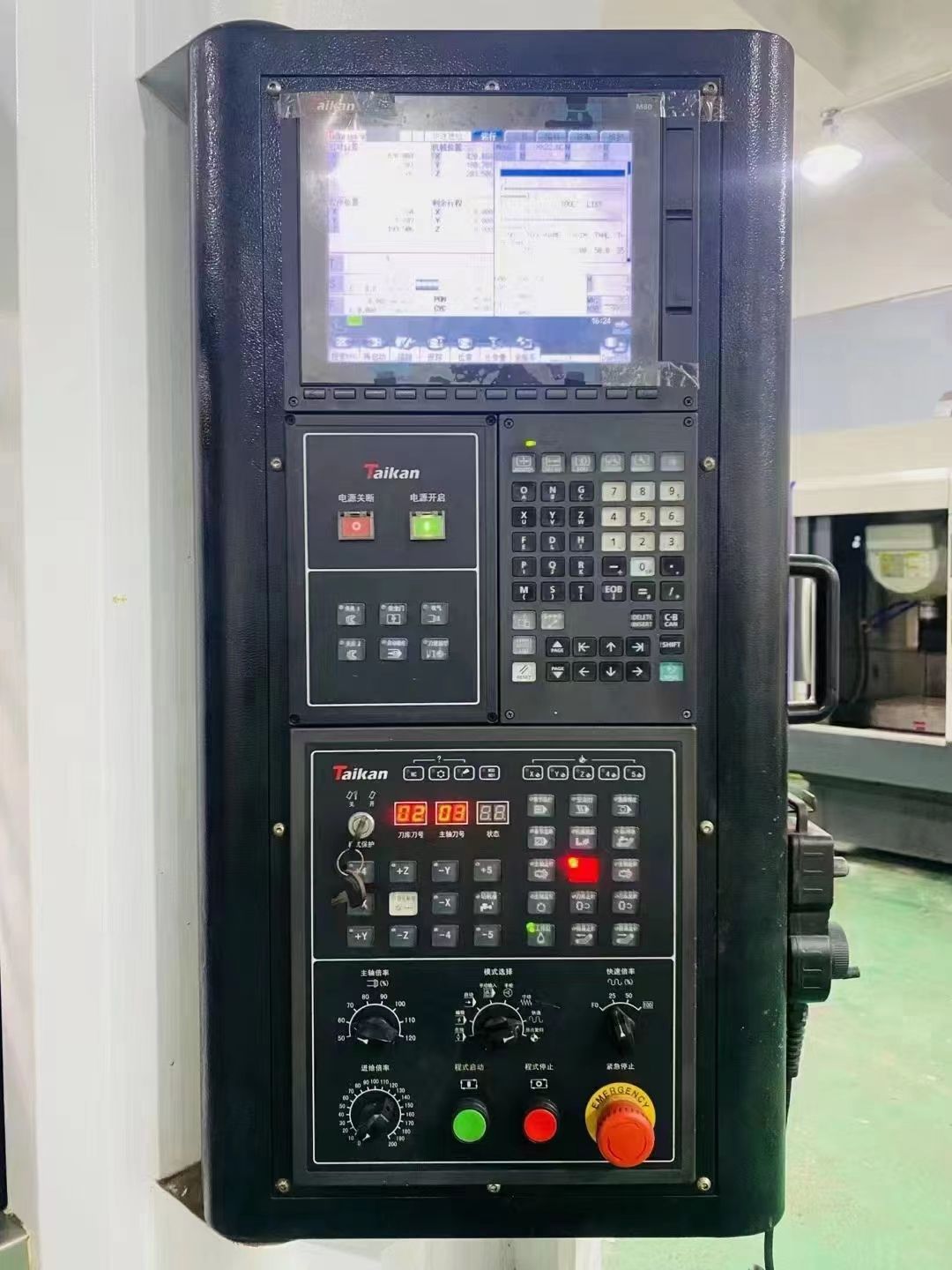 年台群850两线一硬三菱M80系统BT40主轴1万转三轴行程850/