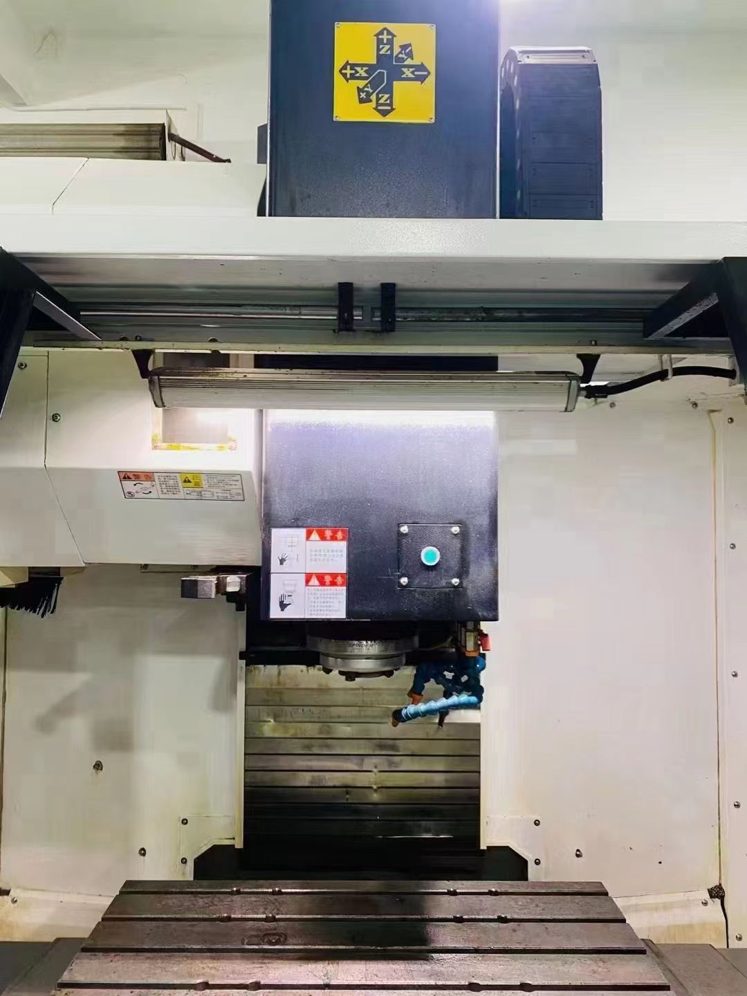 年台群850两线一硬三菱M80系统BT40主轴1万转三轴行程850/