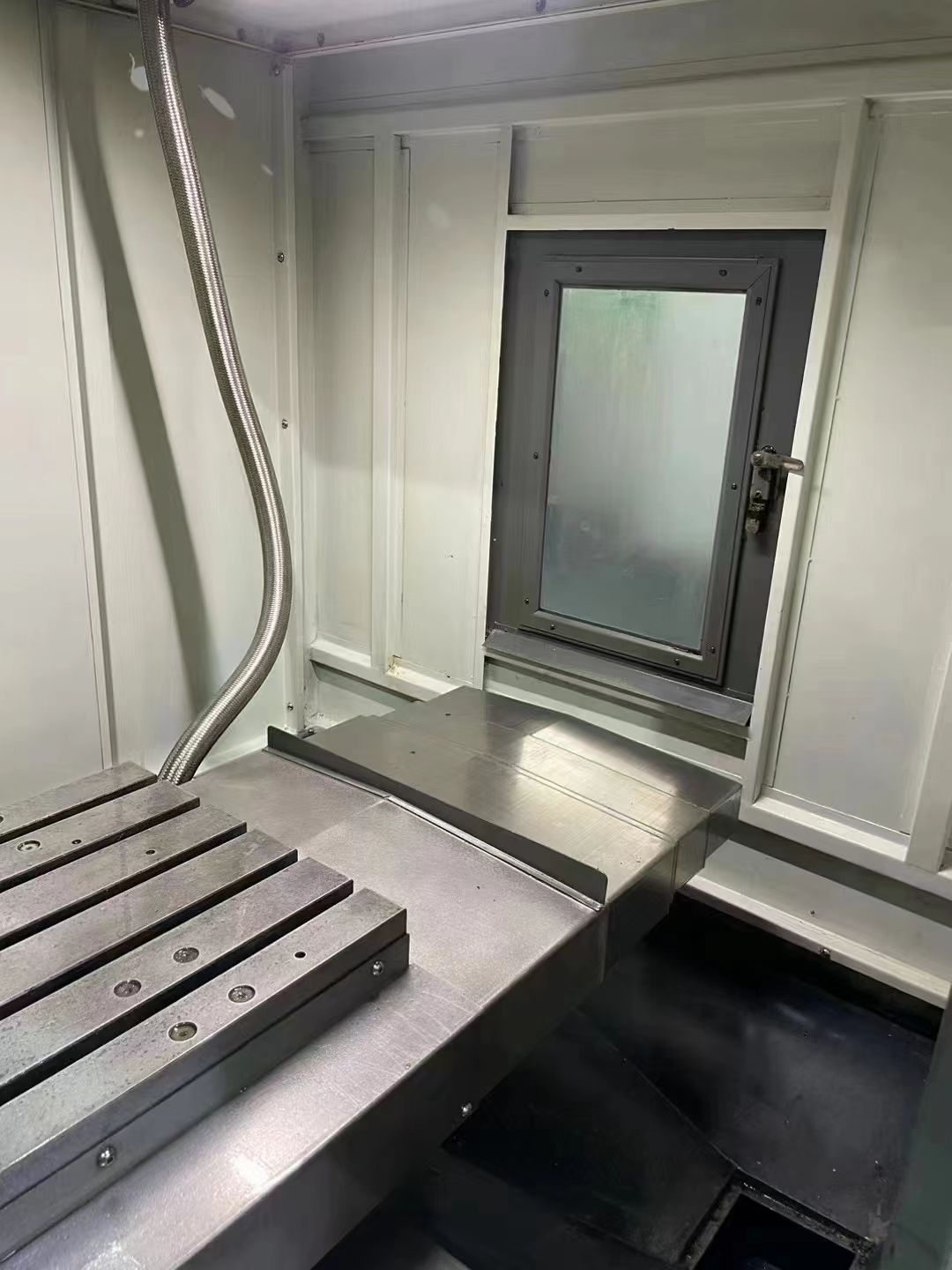 同款3台 盛鸿850，两线一硬，三菱M80，1万转，带油冷，龙头排屑机