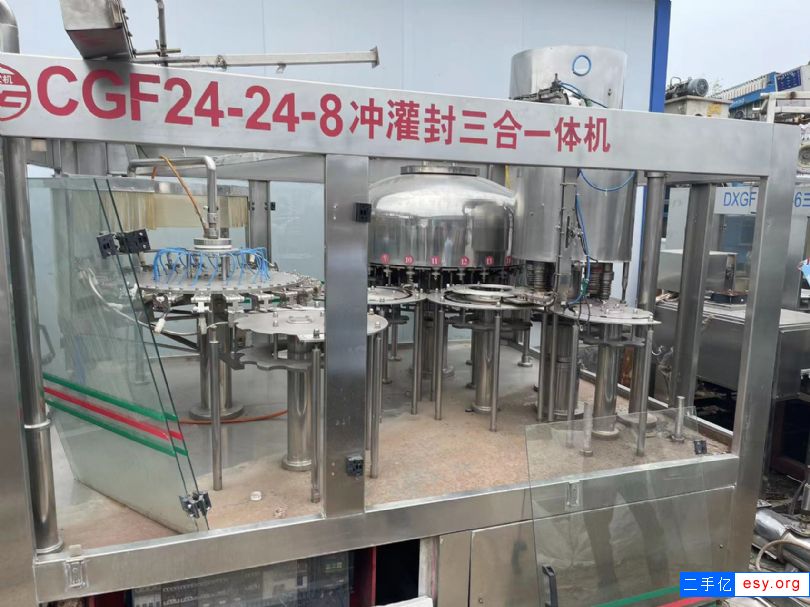 低价出售二手灌装机 果汁饮料 矿泉水全自动灌装机