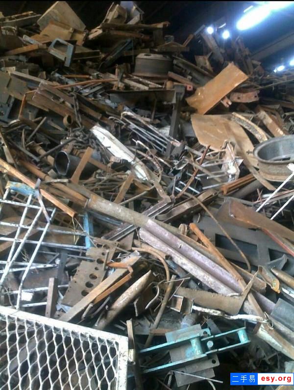 回收报价不锈钢废料铜铁电梯门废铝