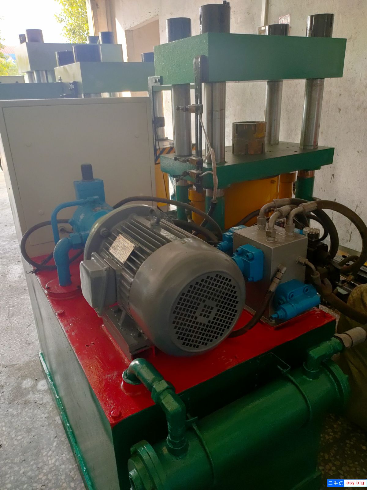 150吨四柱式二手液压机油压机