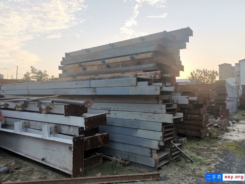 各种尺寸型号齐全二手钢构，*库*行车*，大量现货低价处理，长期供应