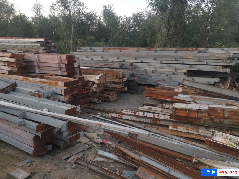 长期低价出售大量二手钢构，*库*行车*，各种型号尺寸现货