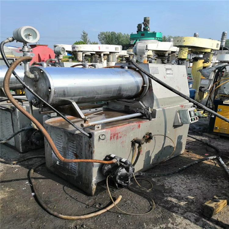 转让九成新二手卧式砂磨机多台