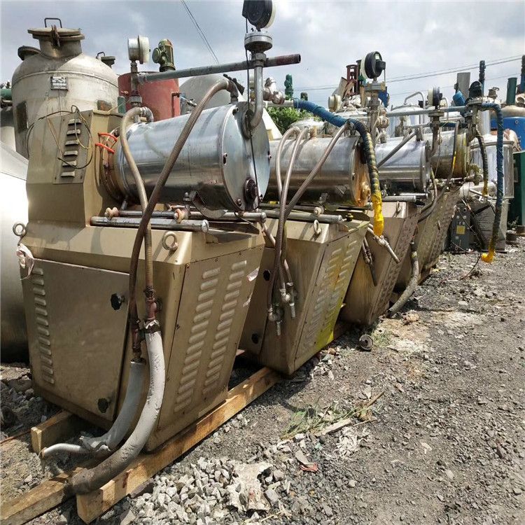 转让九成新二手卧式砂磨机多台