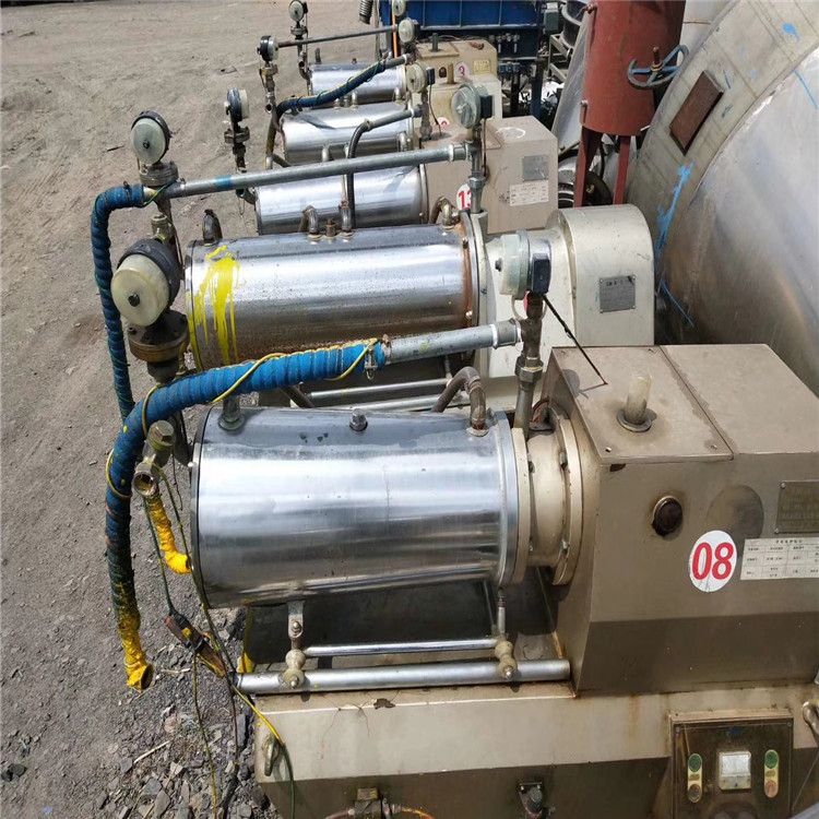 转让九成新二手卧式砂磨机多台