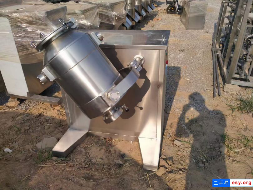 出售二手三维混合机 一台100L三维运动混合机