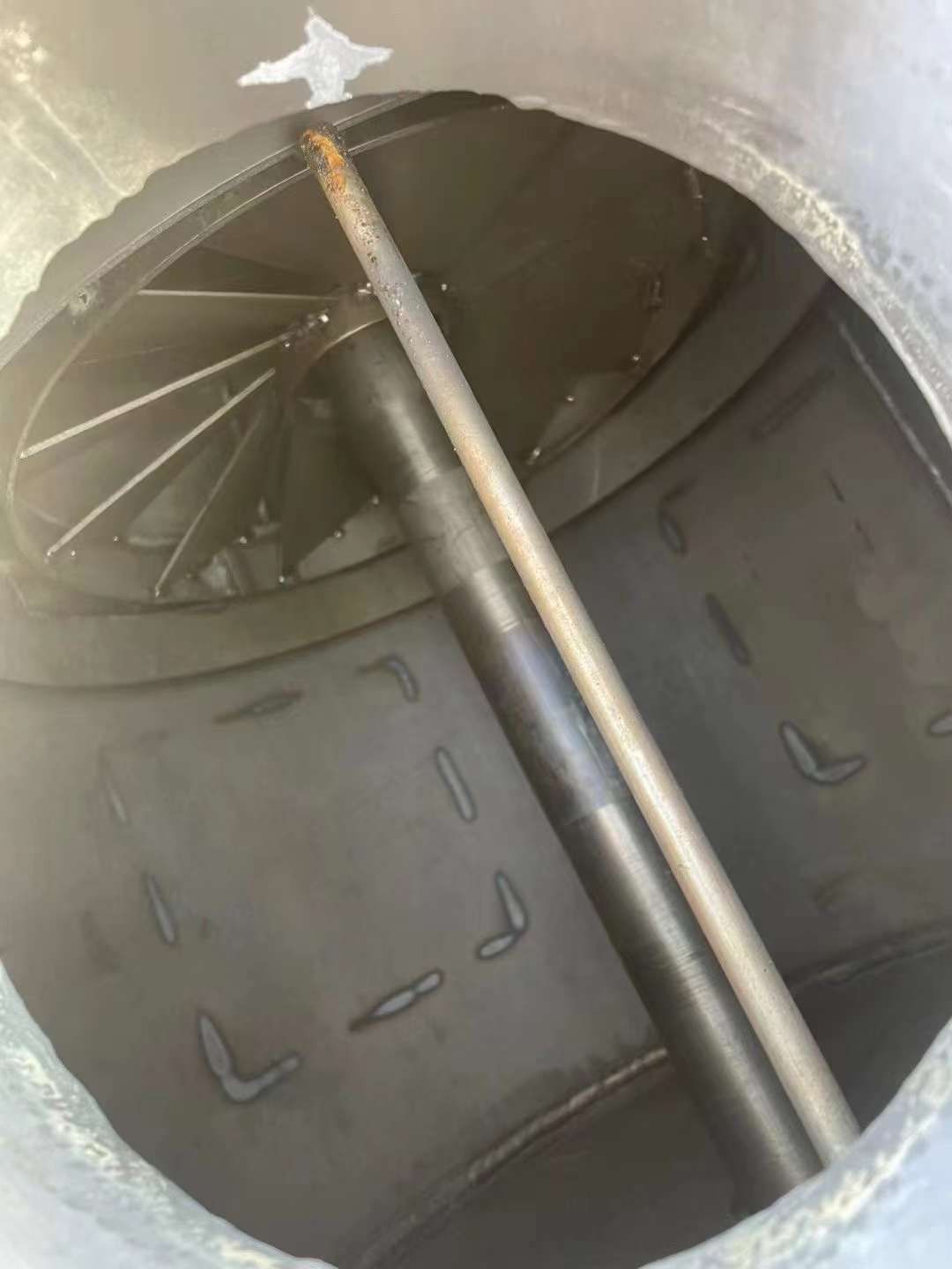 转让二手薄膜蒸发器 两台6平方全钛材薄膜刮板蒸发器