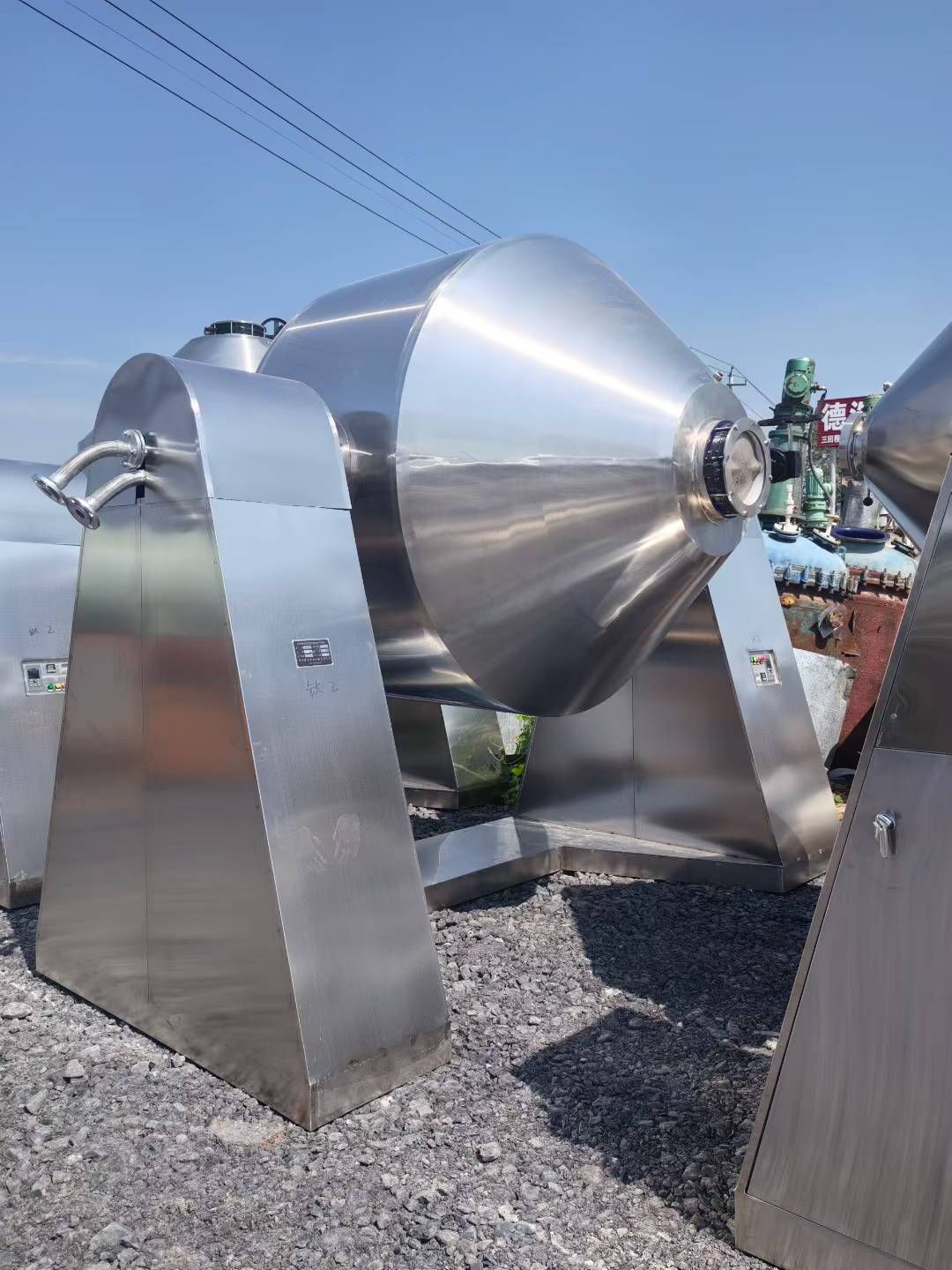 转让二手双锥干燥机 容积2000升-5000升内搪瓷真空回转双锥干燥机