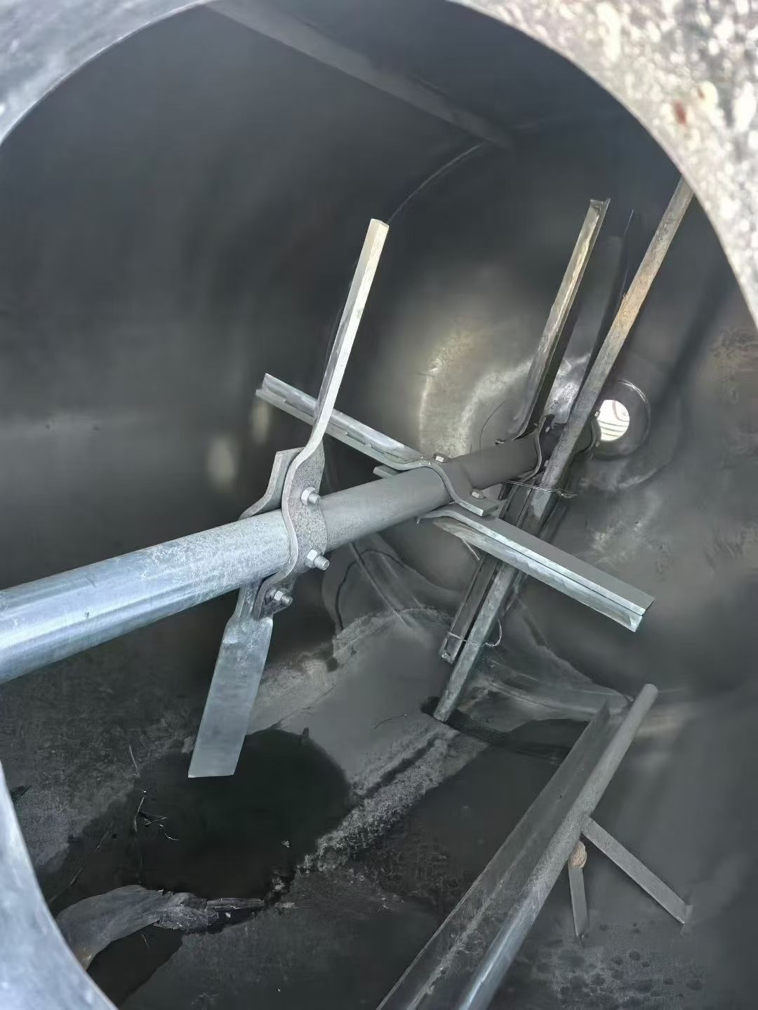 转让二手不锈钢反应釜 容积2立方-3立方材质316外夹套不锈钢反应釜